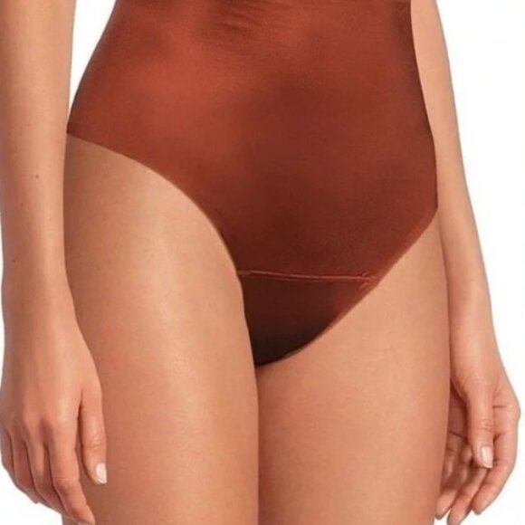 Spanx Liquid Stretch Shaping Thong Rust 2X NWT - Picture 1 of 4